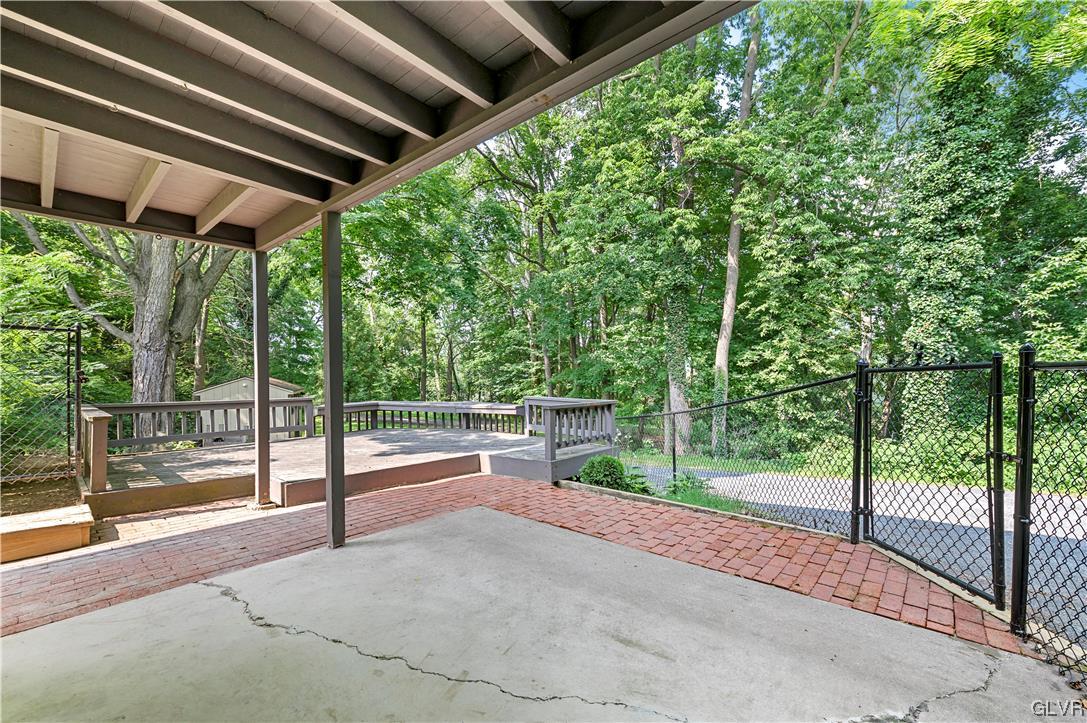 207 Delaware Lane