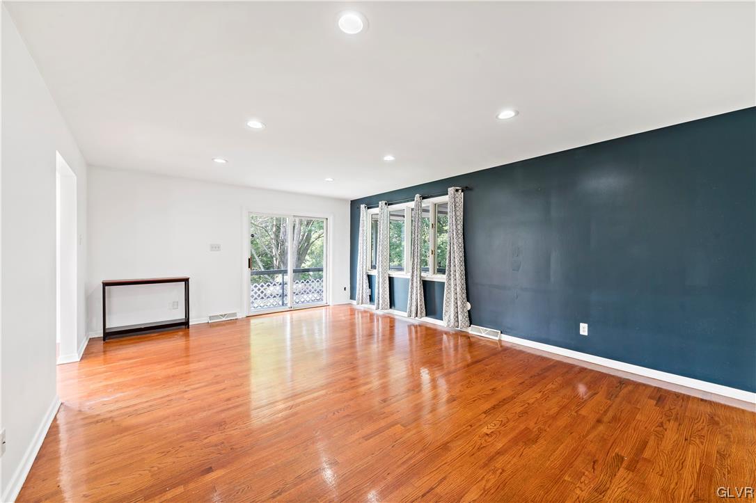 207 Delaware Lane