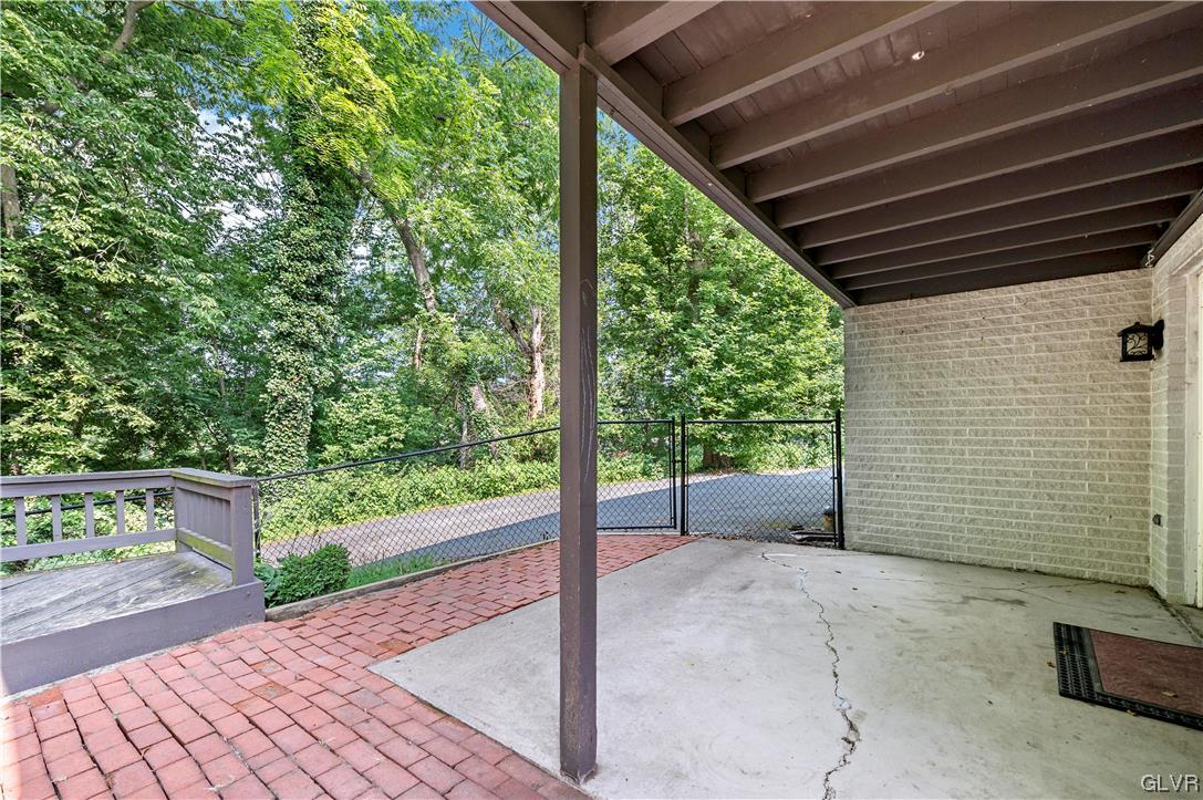 207 Delaware Lane