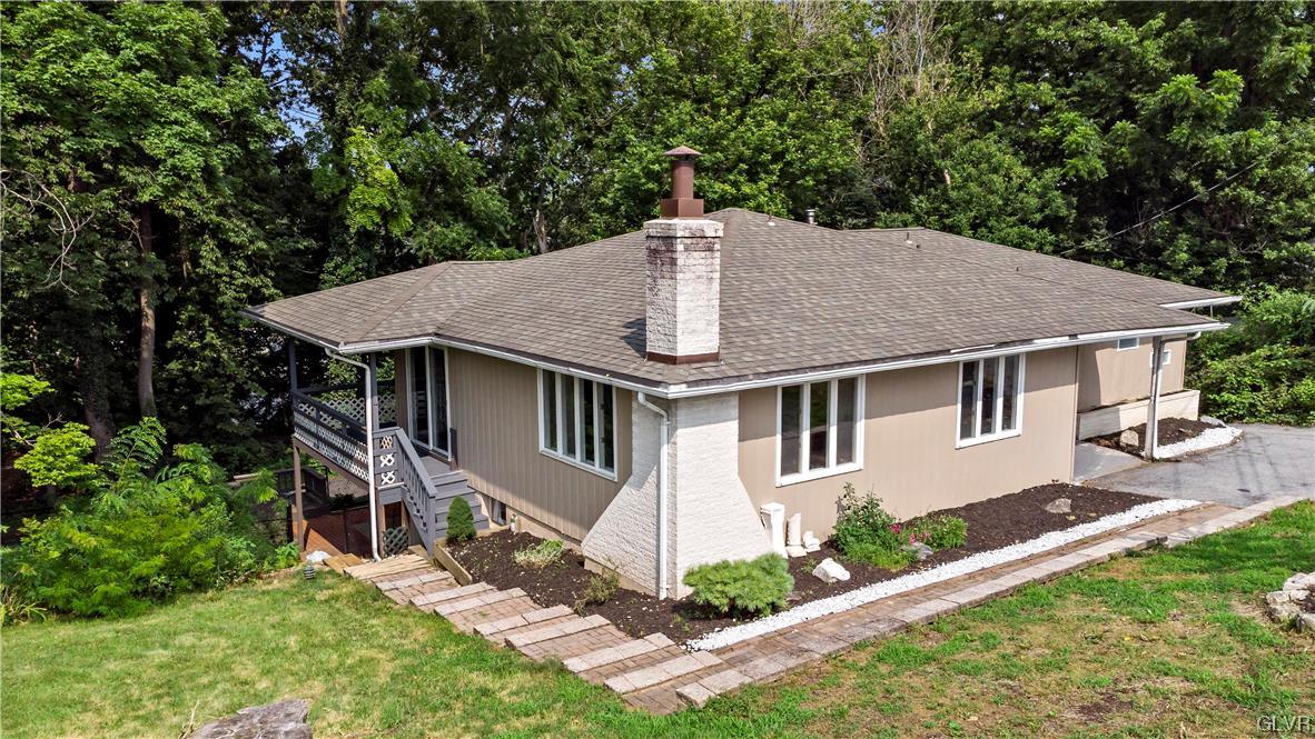 207 Delaware Lane