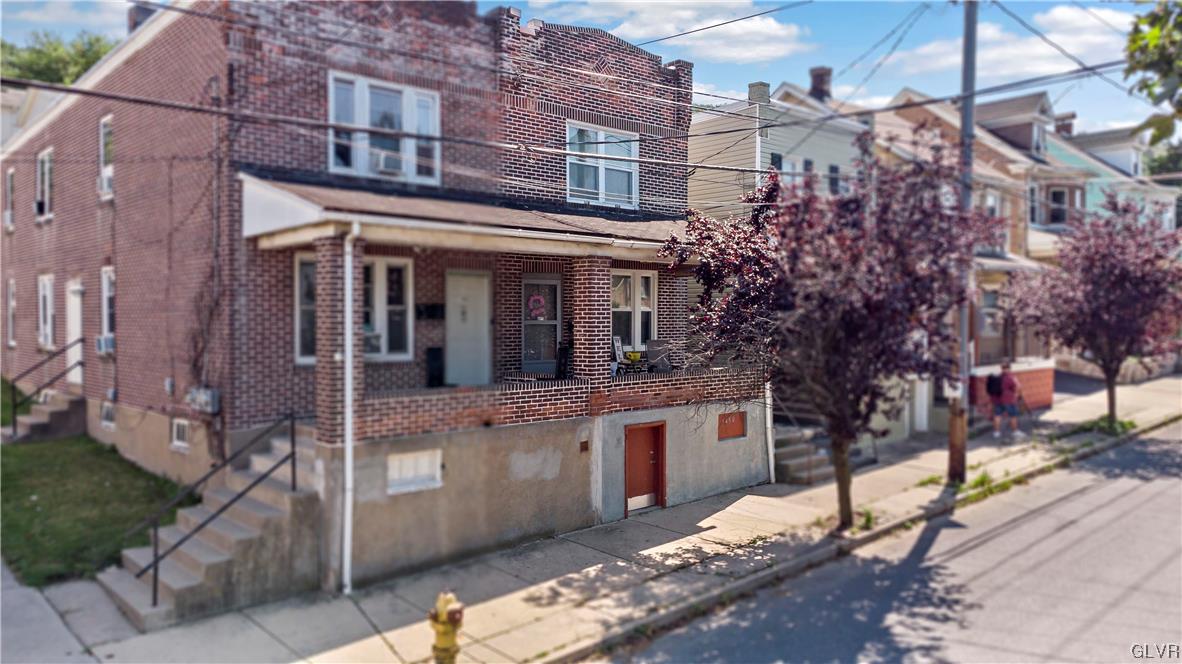1450 East 6th Street