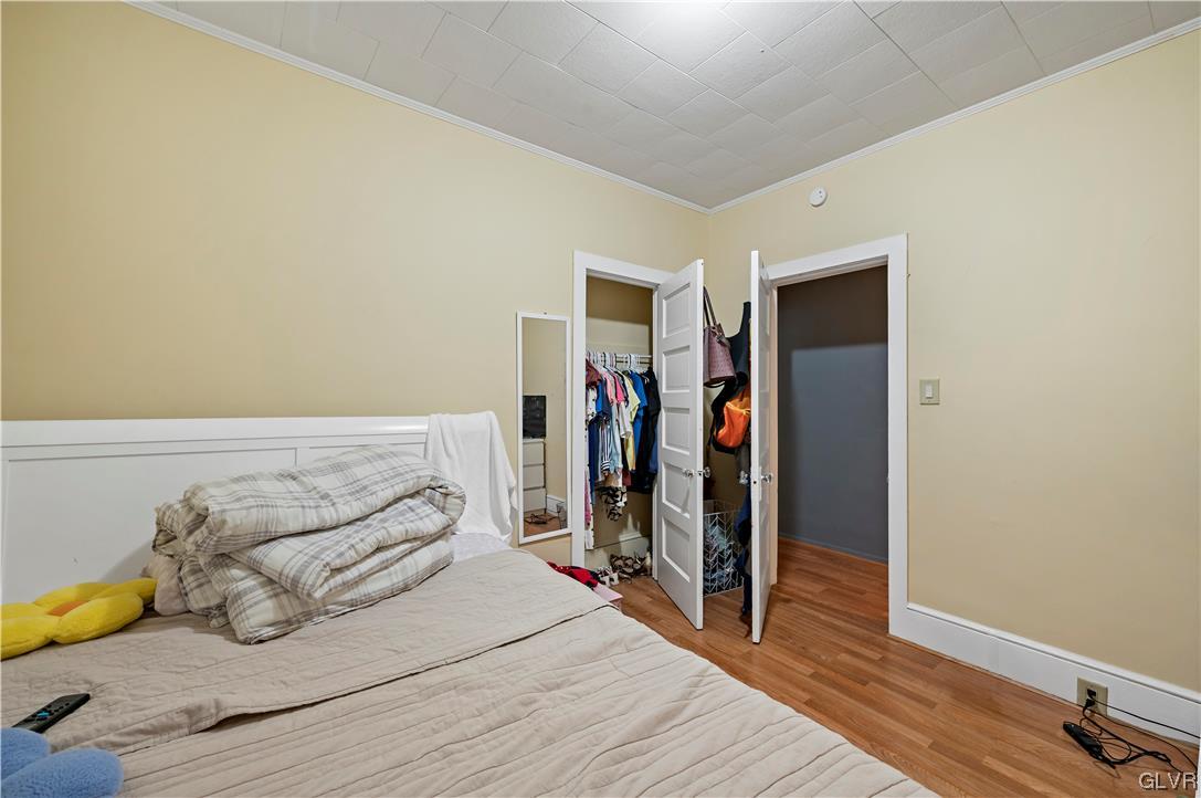 1450 East 6th Street