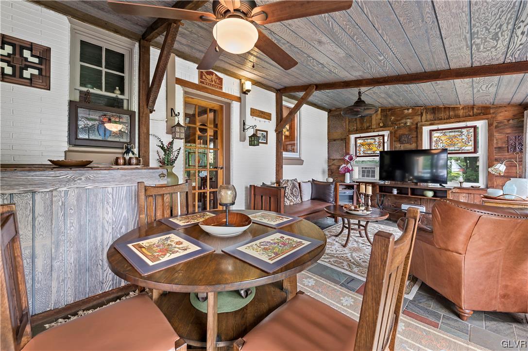 6175 Weaversville Road