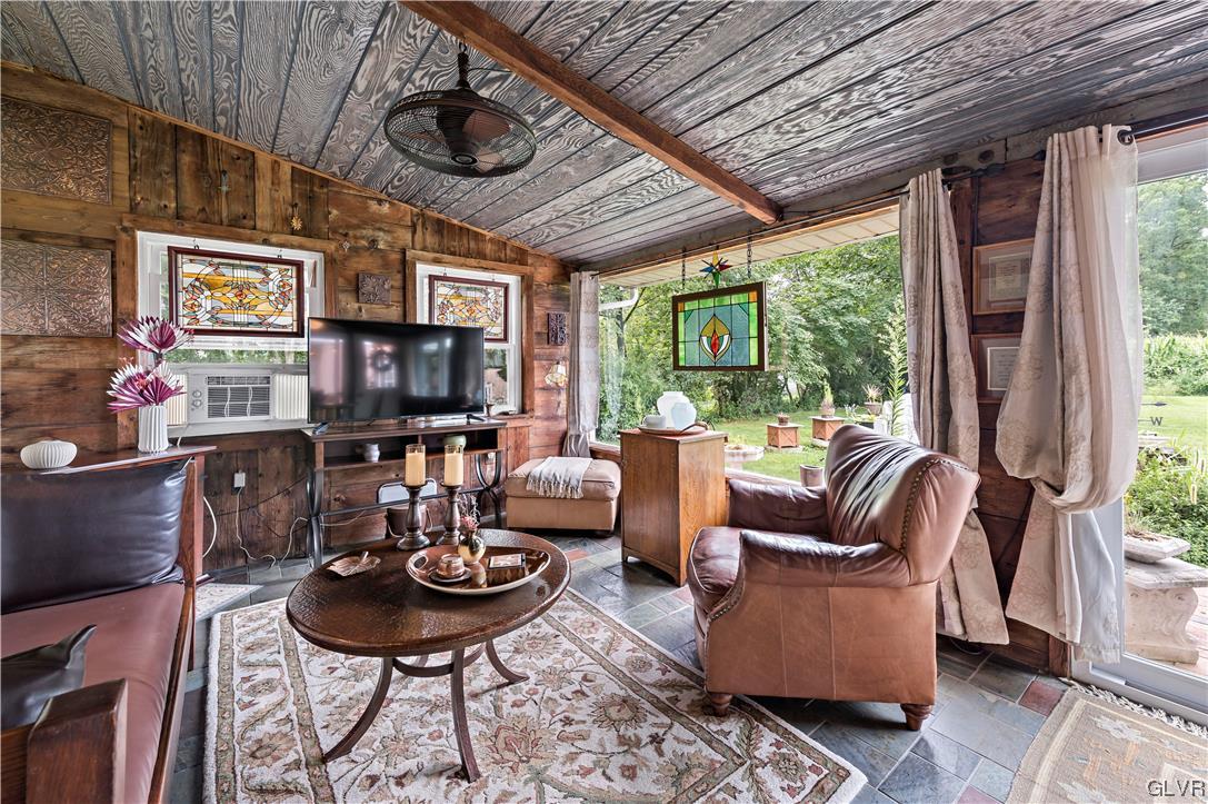 6175 Weaversville Road
