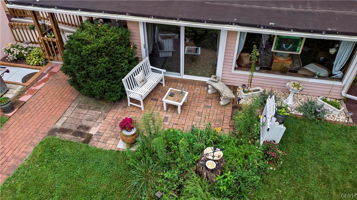 6175 Weaversville Road