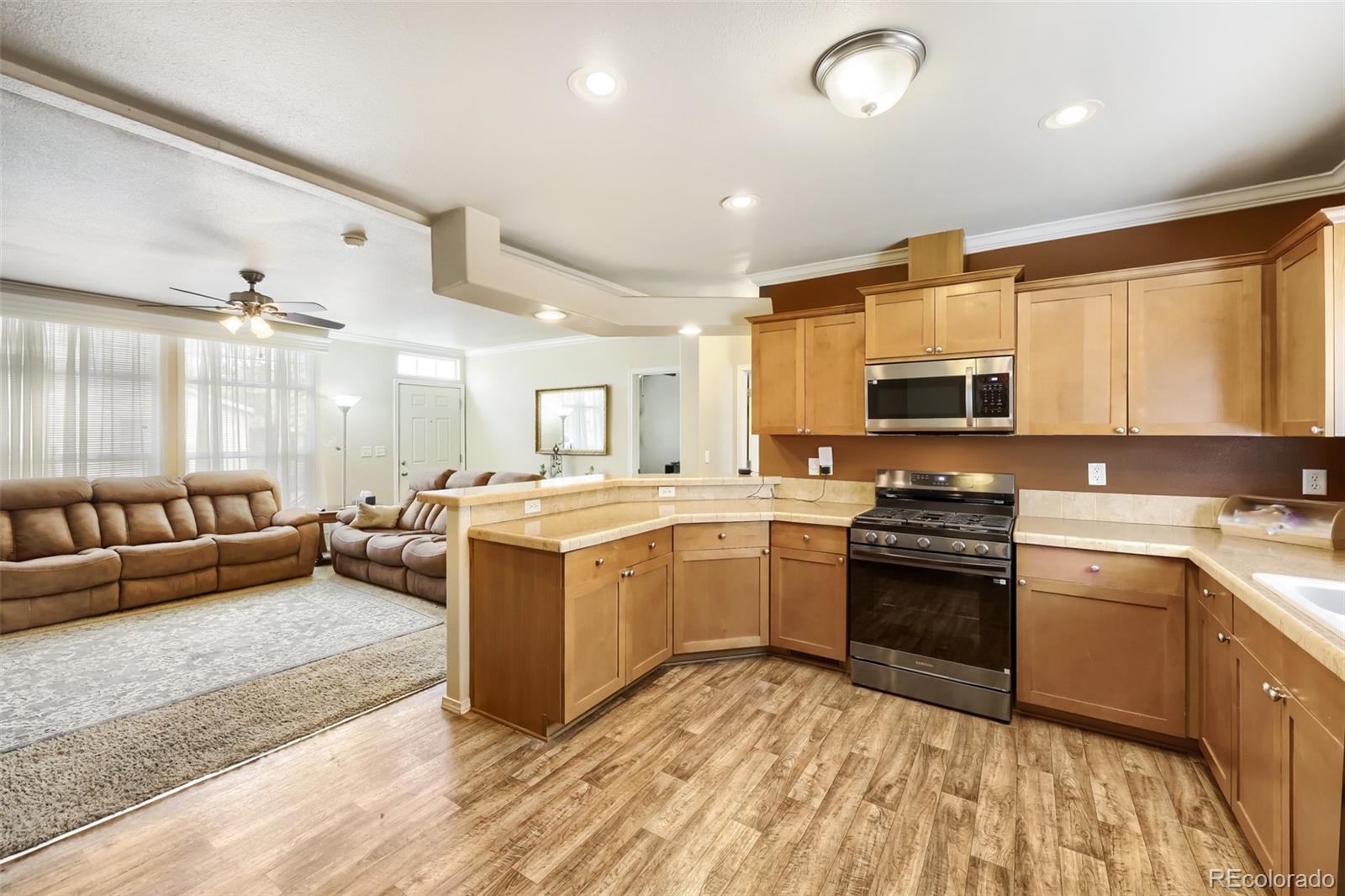 1500 W Thornton Parkway