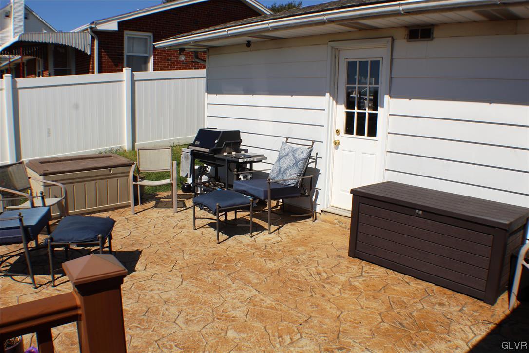 324 West Montgomery Street