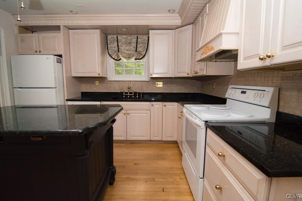 6464 Chestnut Hill Road