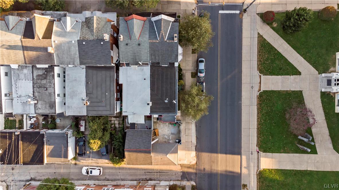 1653 West Linden Street