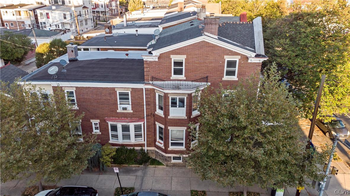 1653 West Linden Street