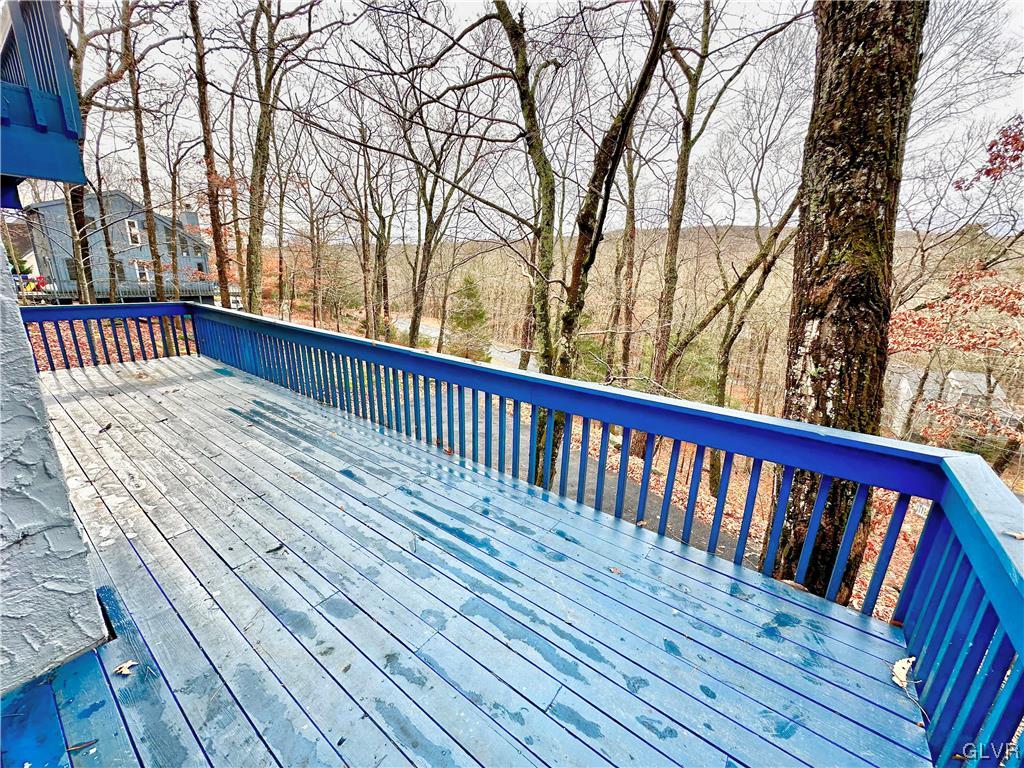 6467 Decker Road