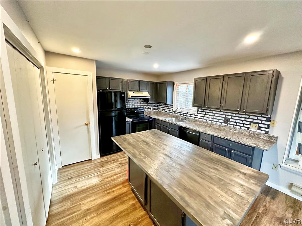 6467 Decker Road