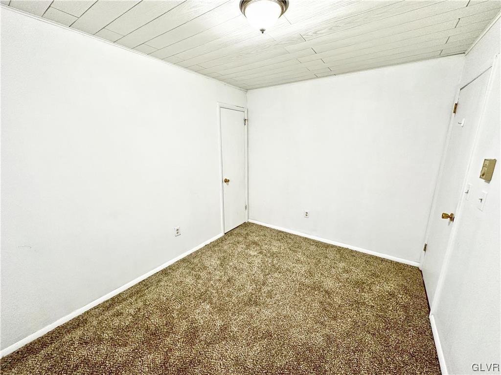 6467 Decker Road