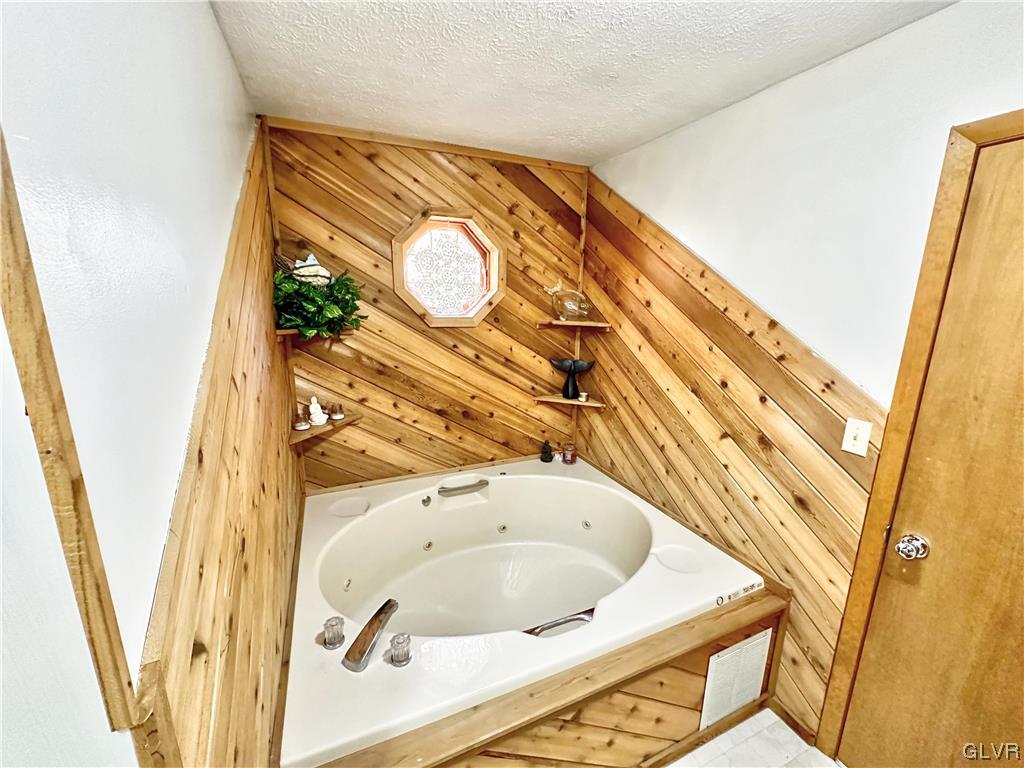 6467 Decker Road