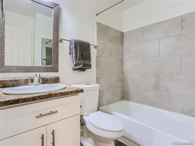 165 S Sable Boulevard Unit: R19