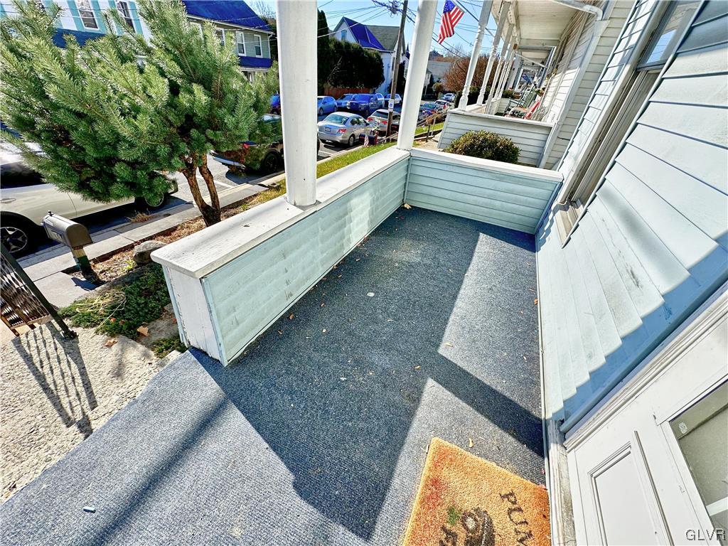 208 Chestnut Street