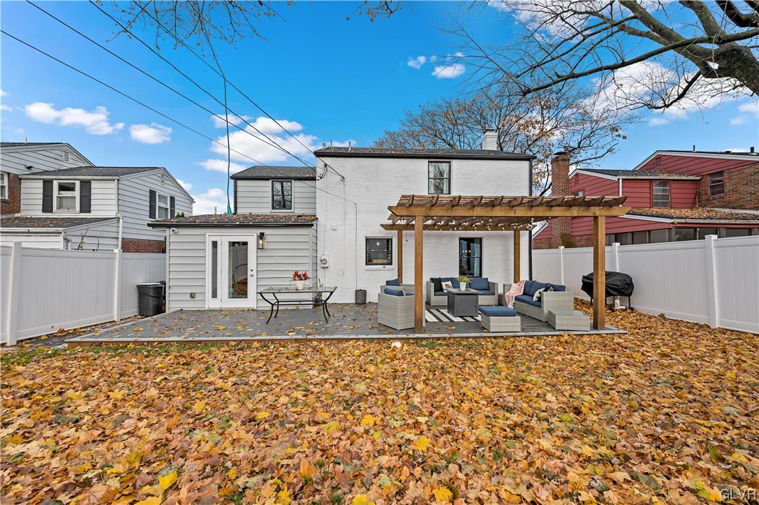 2318 West Walnut Street