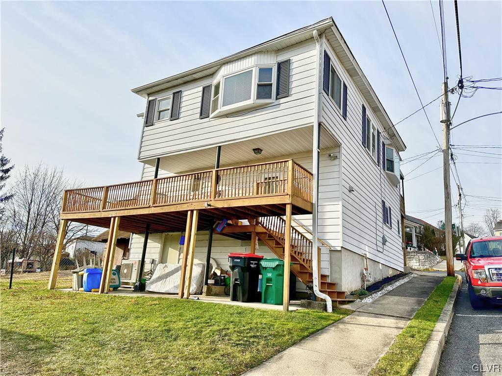 223 Carbon Street