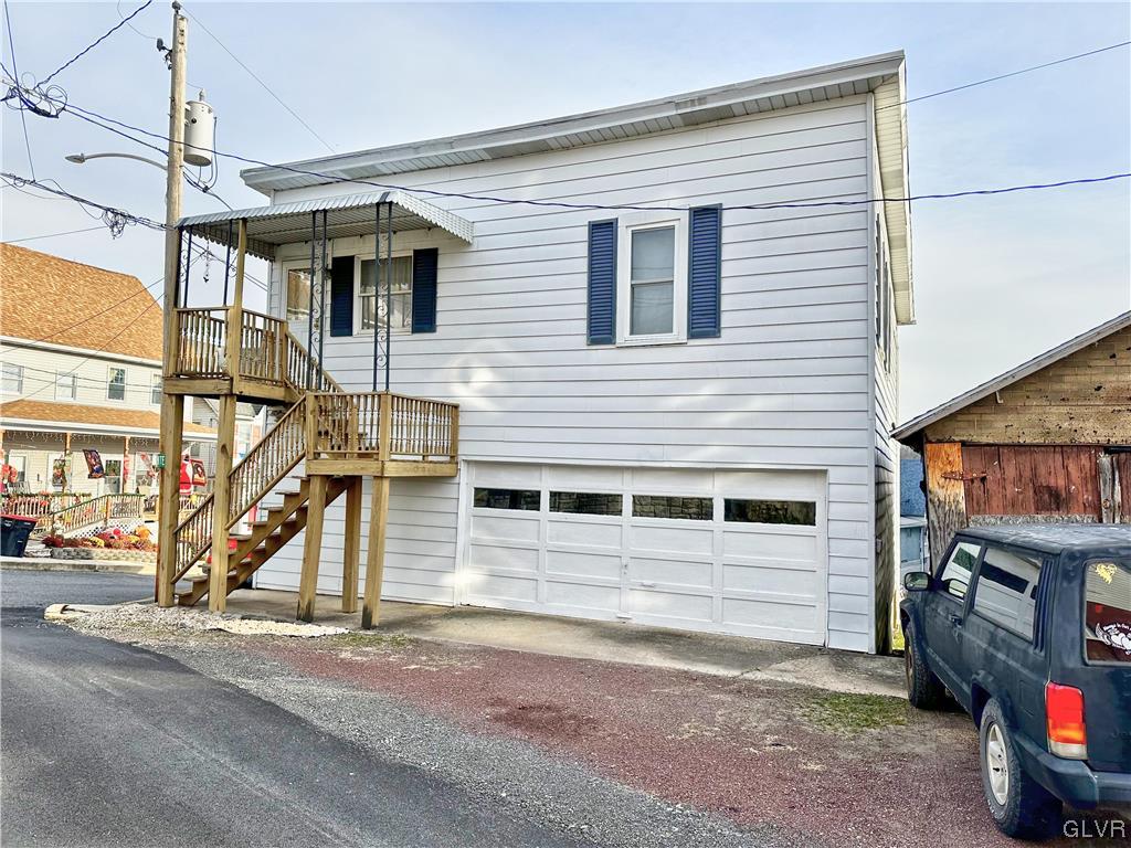 223 Carbon Street