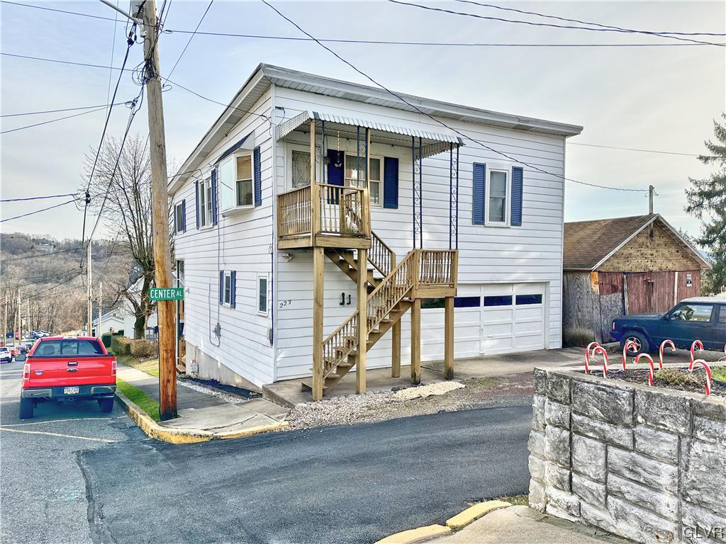 223 Carbon Street