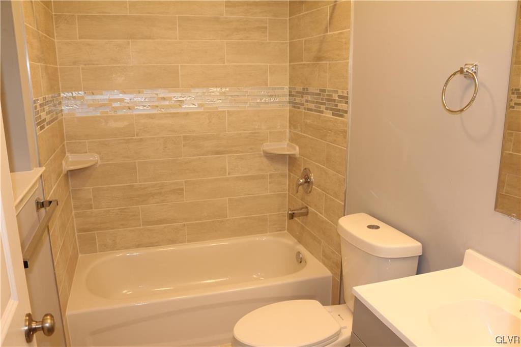 2015 East Livingston Street