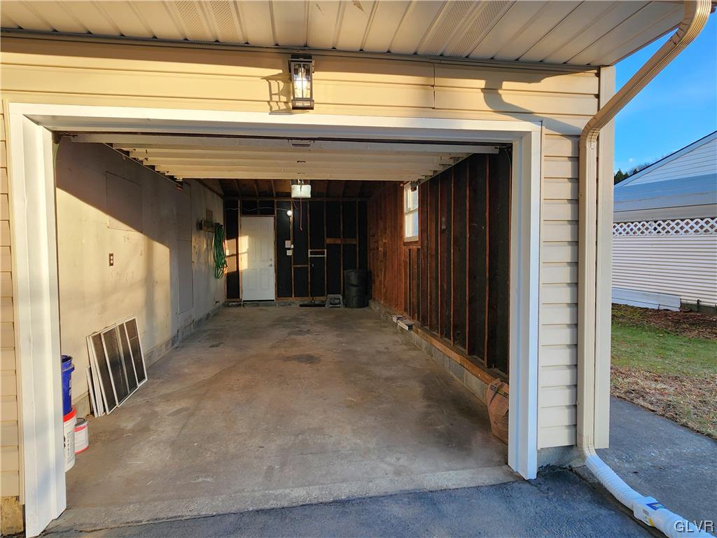 3737 Daubert Road