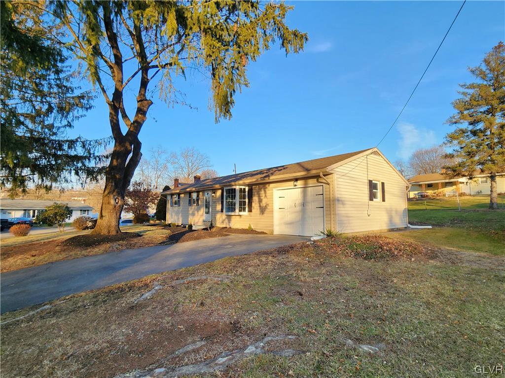3737 Daubert Road