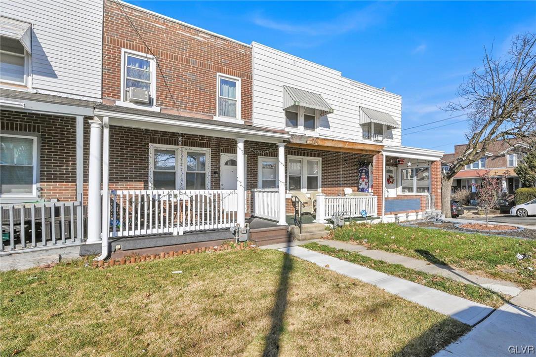 933 West Cedar Street