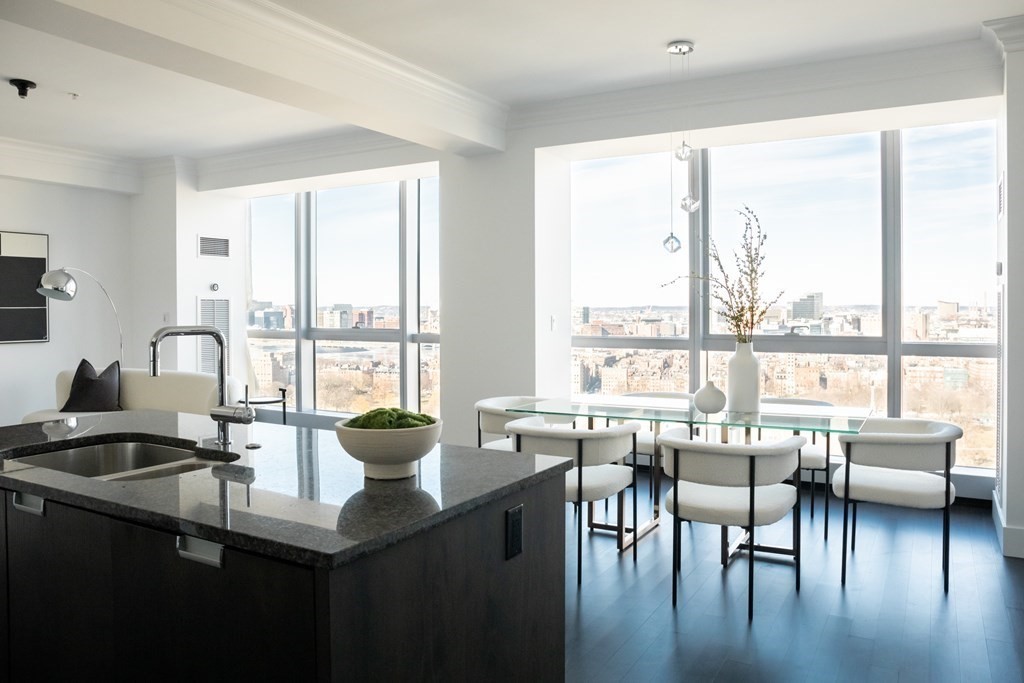 110 Stuart Street # 26E