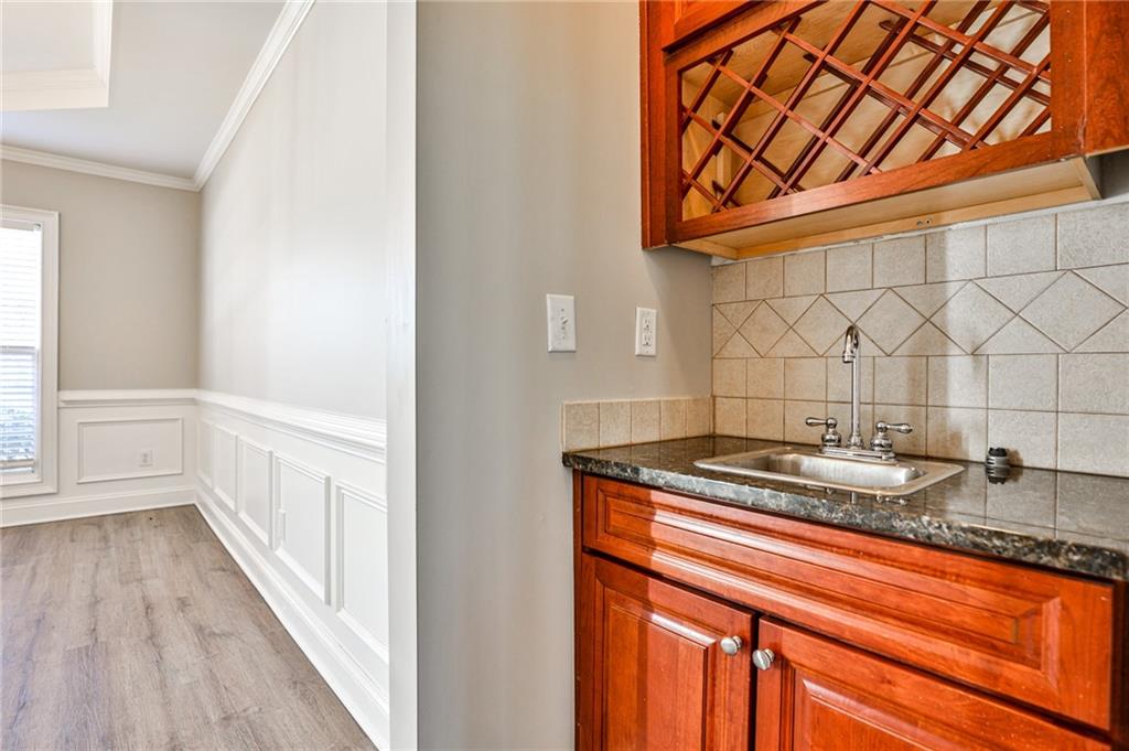 530 Gracelyn Court SW