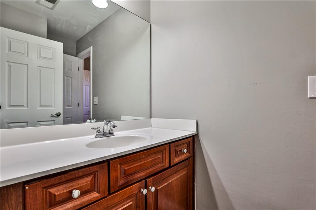 530 Gracelyn Court SW