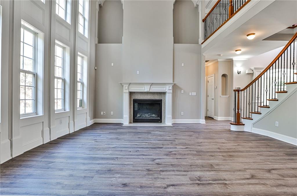 530 Gracelyn Court SW