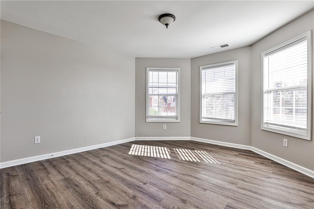 530 Gracelyn Court SW