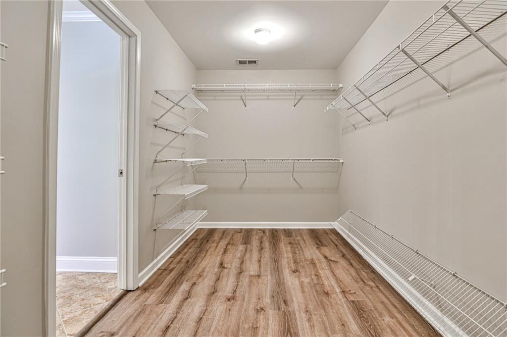 530 Gracelyn Court SW