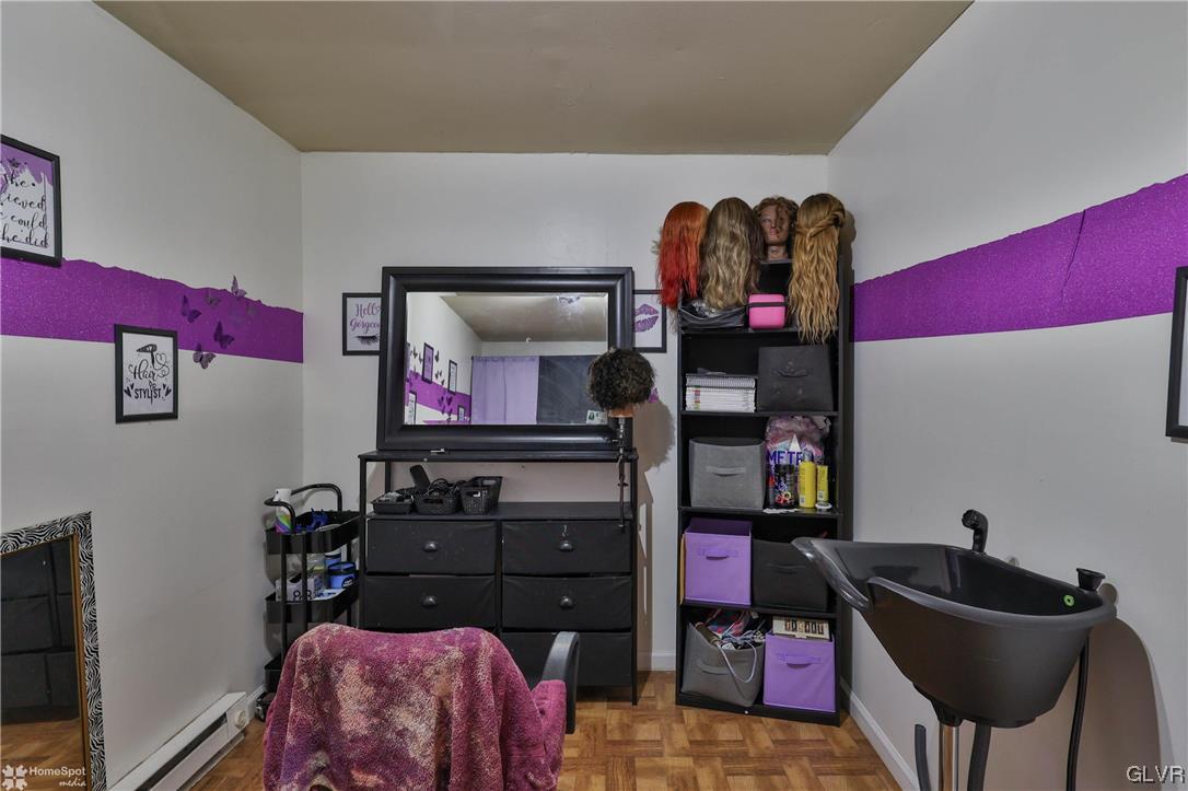 1220 East 5Th Street