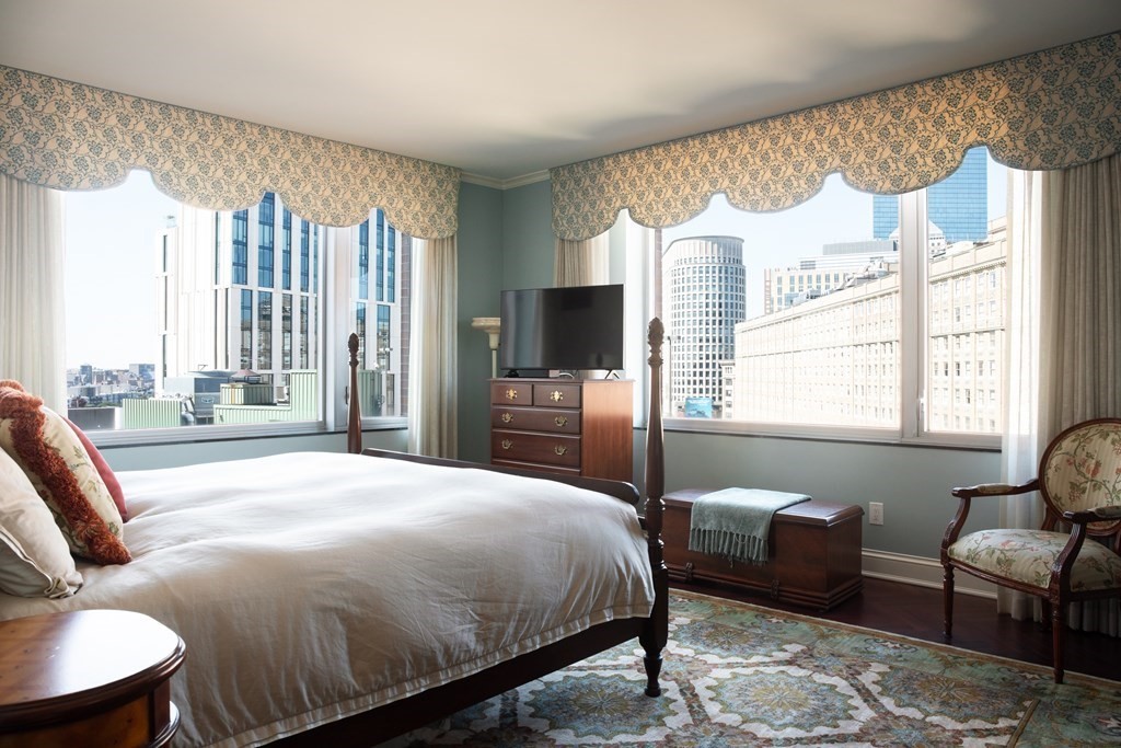 1 Charles Street South # 11A