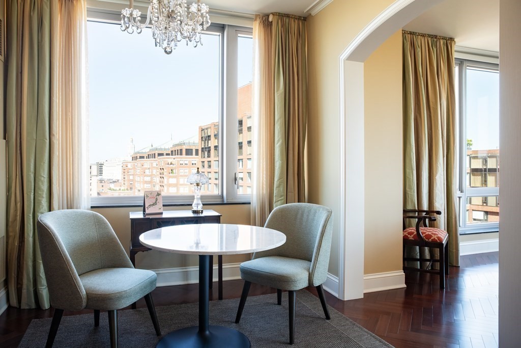 1 Charles Street South # 11A