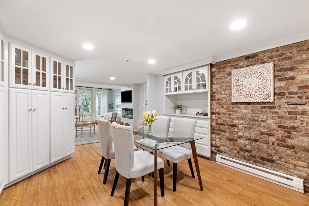 3 Mount Vernon Sq # 1