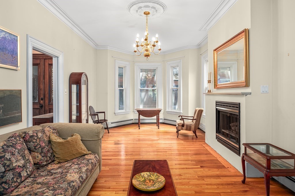 8 Auburn St