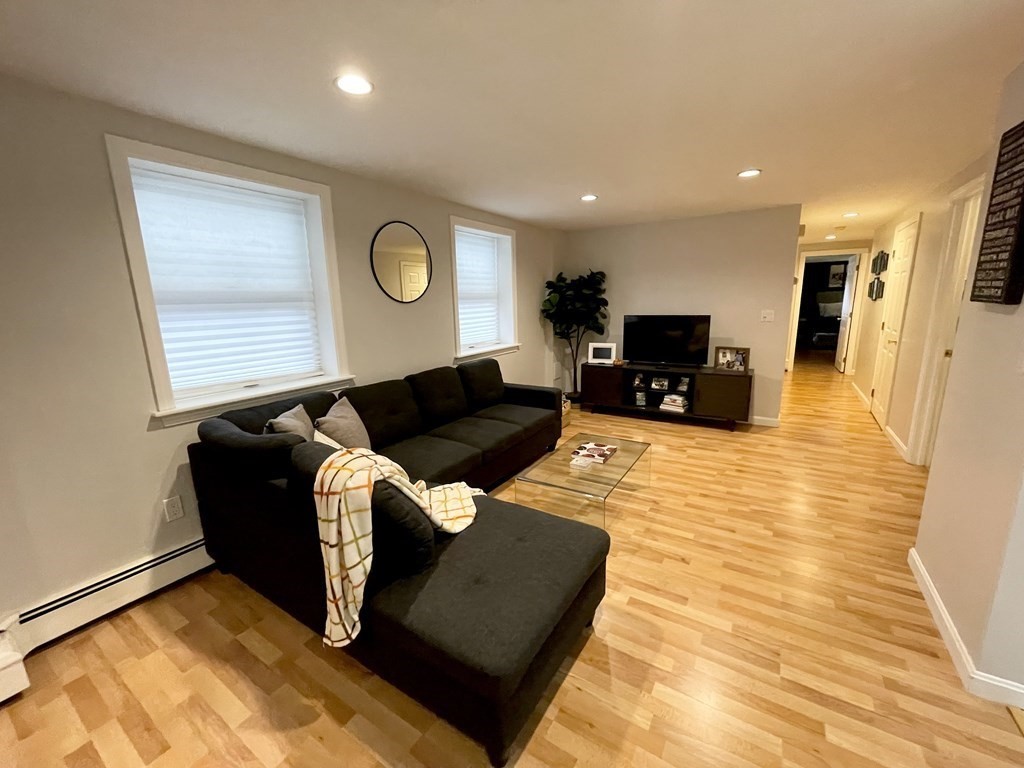 8 Auburn St