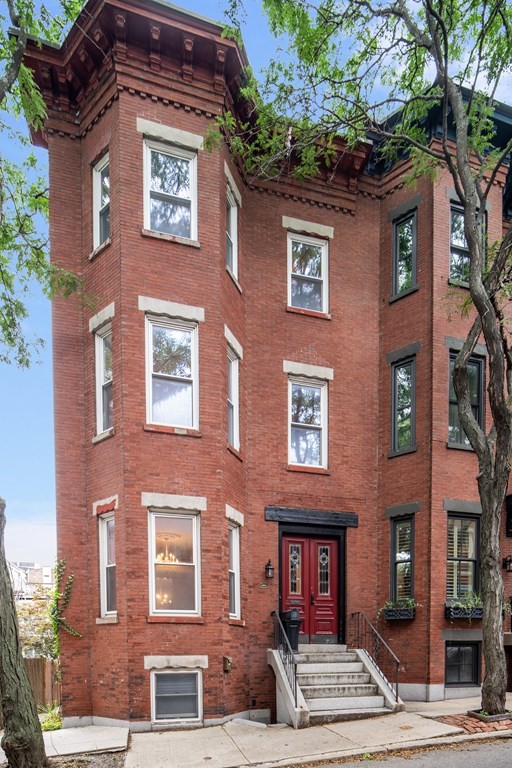 8 Auburn St