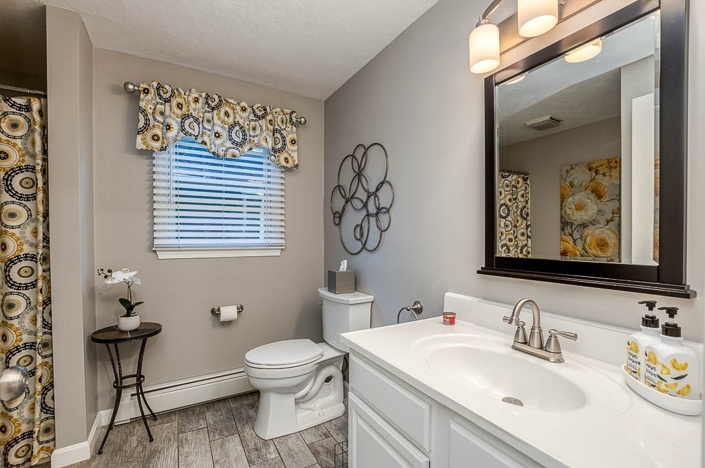 16 Creeping Jenny Ln