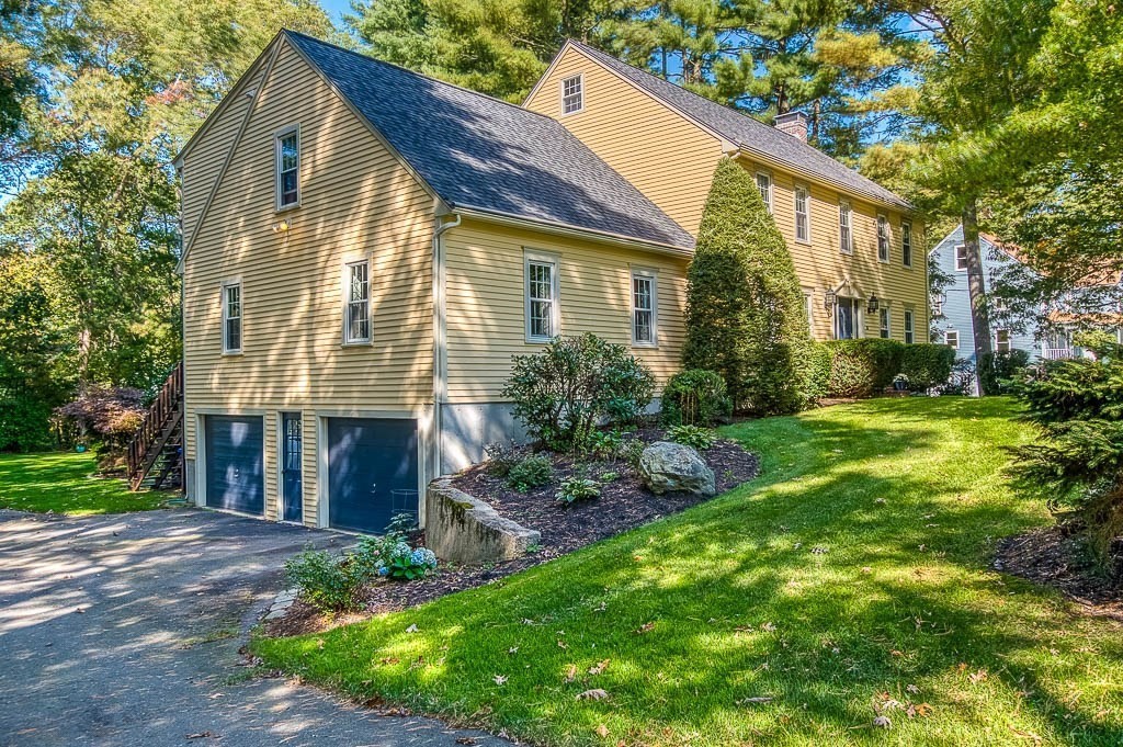 16 Creeping Jenny Ln