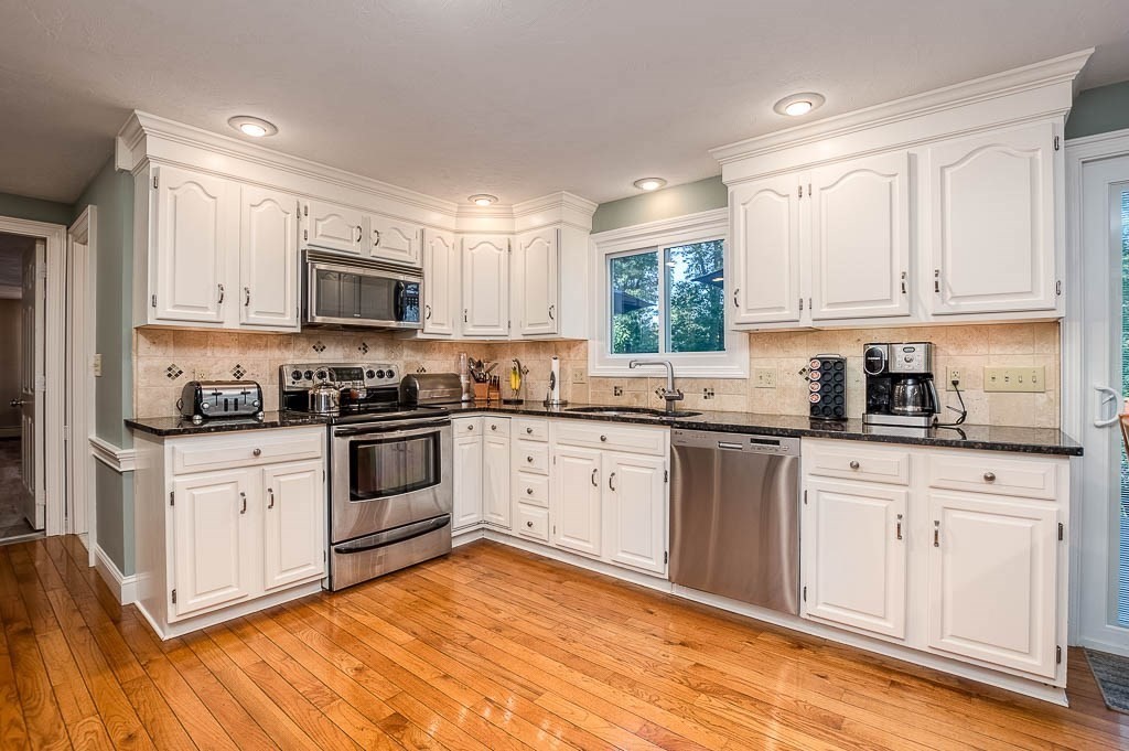 16 Creeping Jenny Ln