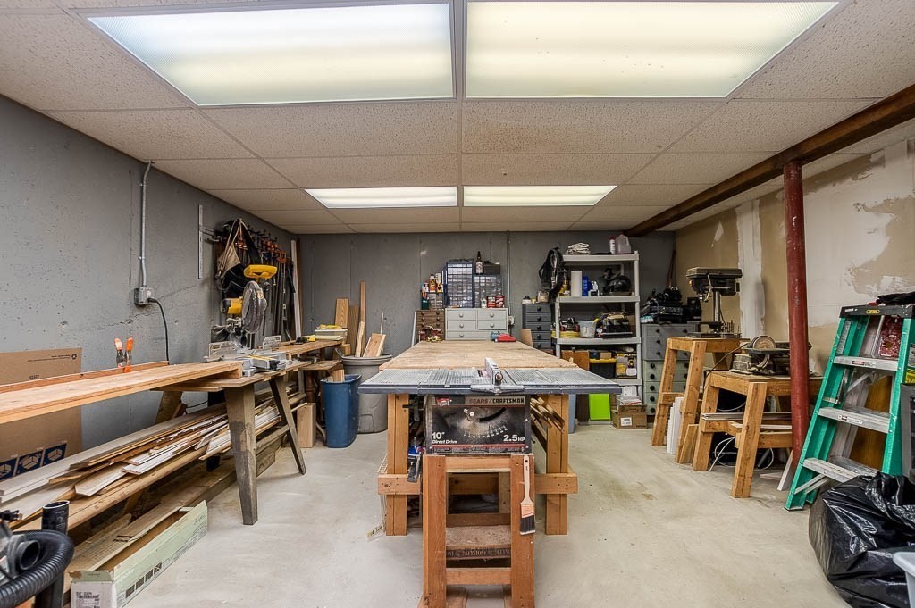 16 Creeping Jenny Ln