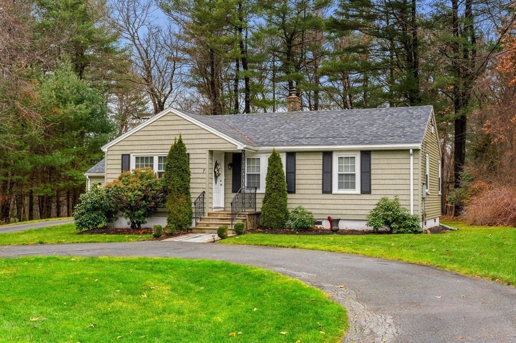 7 Grandview Rd