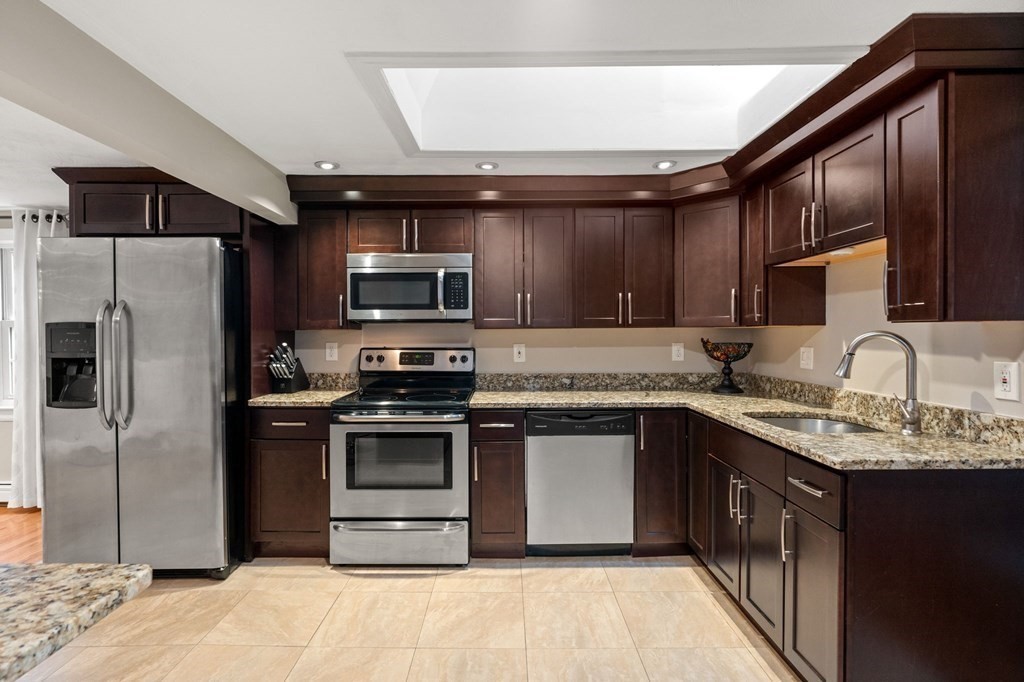 7 Grandview Rd