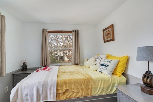 171 Edgewater W # 1