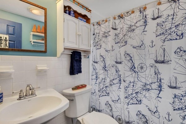 171 Edgewater W # 1