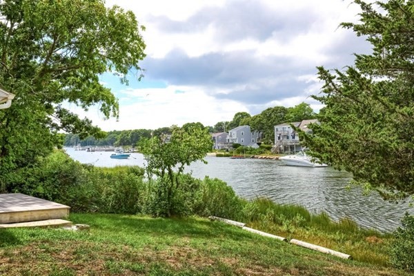 171 Edgewater W # 1